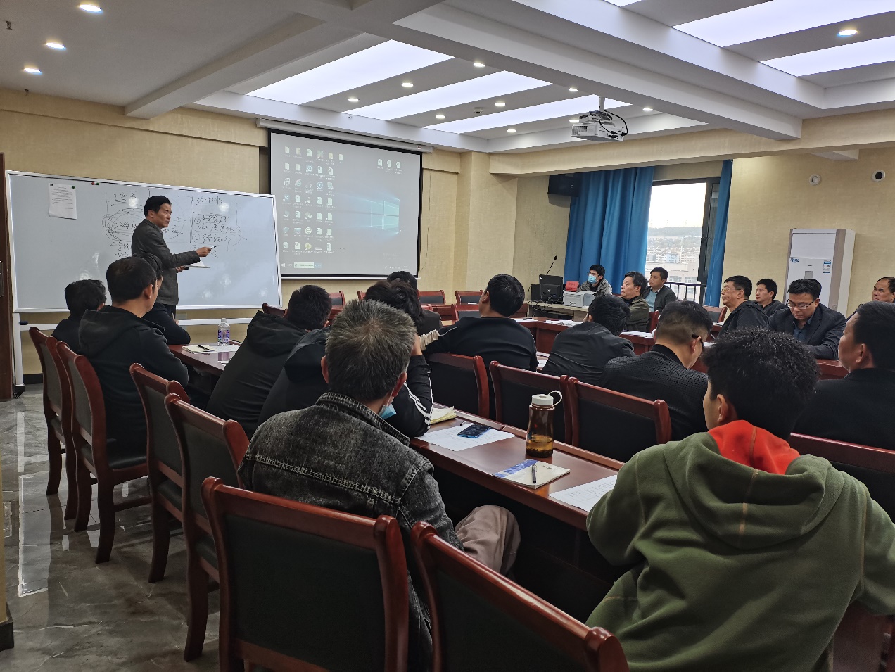 河南誠安工程管理咨詢有限公司2020年監(jiān)理人員座談會